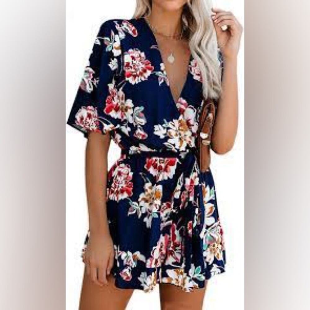 Navy Blue Summer Beach Romper With Flowers in Size Small.  Preloved by Aimcoo.
